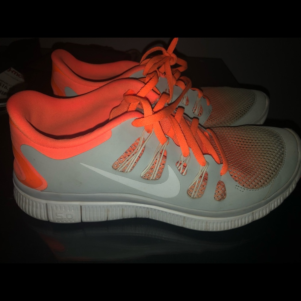 Women’s Nike free runs